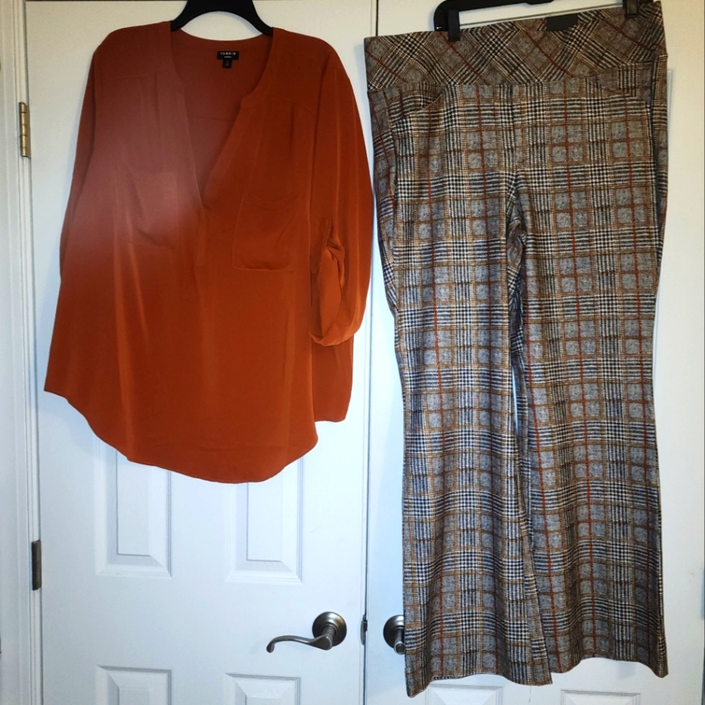 Nwt Torrid 18W-20W beautiful fall outfit